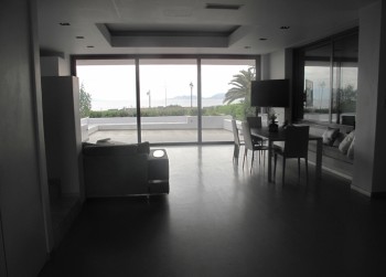 7. LIVING ROOM WITH FRONT TERRACE